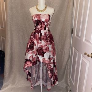 NWT FLORAL DRESS